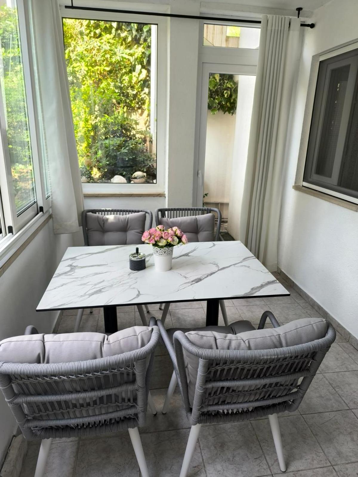 Apartman Robertino 1966 Makarska Exterior photo